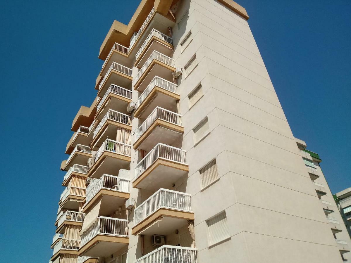 Apartamentos Gandia Grau Y Playa 3000 Экстерьер фото